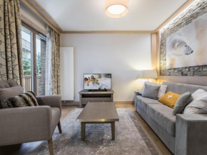 Appartement moderne au cœur de Courchevel, proche pistes et commerces, 1 chambre, parking inclus - FR-1-562-16
